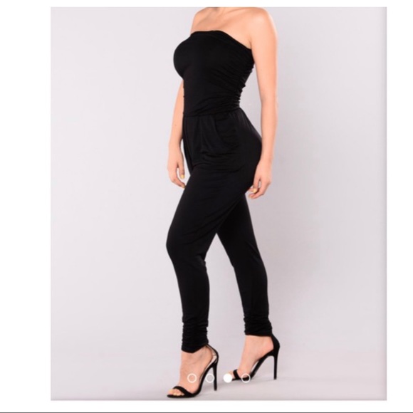 Strapless tube jumpsuit with side pockets - Picture 5 of 8